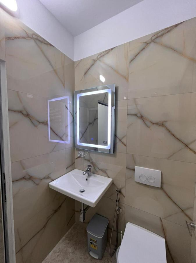 Fiori Rooms Vlorë Exteriör bild
