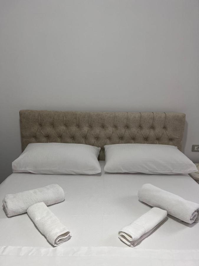 Fiori Rooms Vlorë Exteriör bild